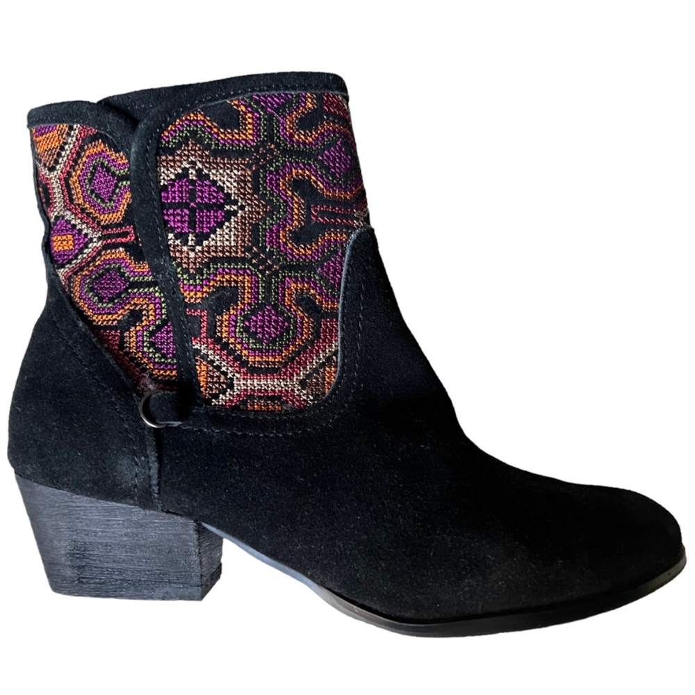 Sbicca Magic Ankle Leather Embroidered Black Booties